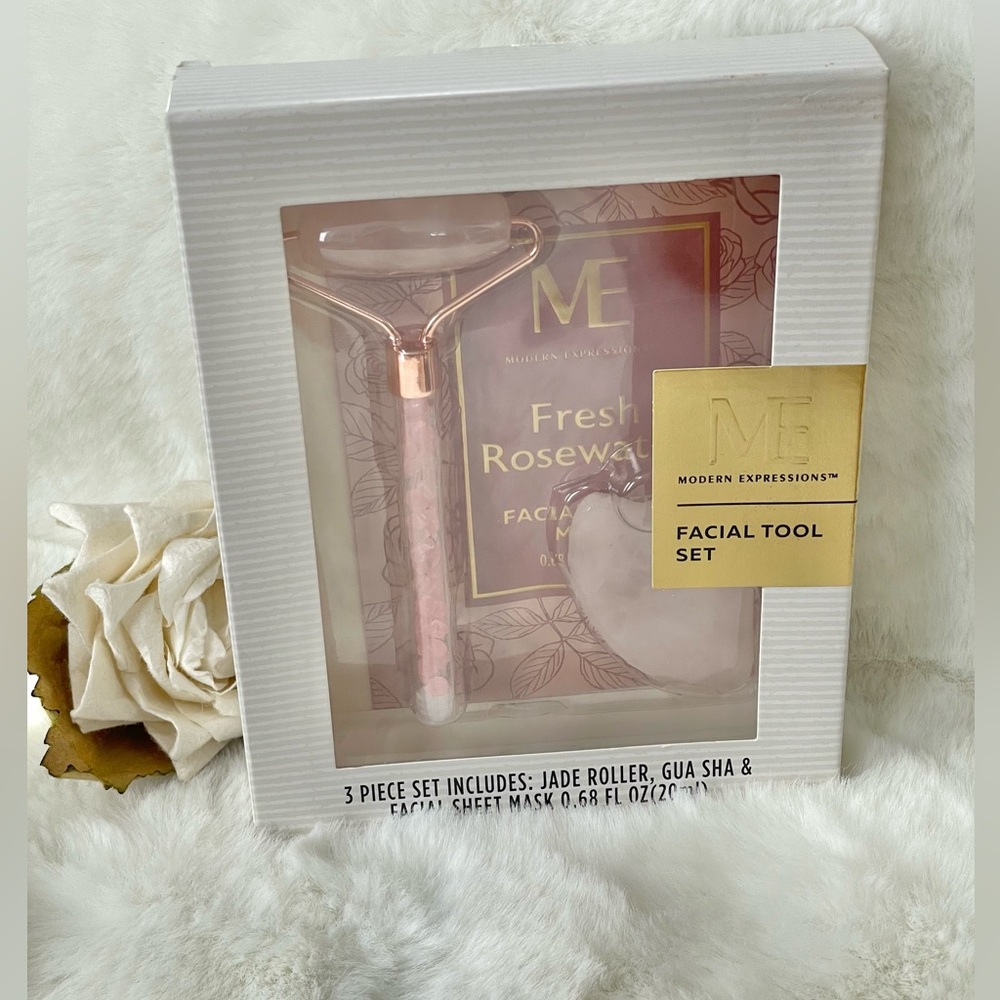 New with tags FACIAL TOOL SET 3PC JADE ROLLER, GUA SHA, & ROSEWATER FACIAL MASK